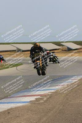 media/Sep-10-2023-Pacific Track Time (Sun) [[44210541ad]]/Group B/1220pm (Wheelie Bump)/